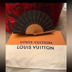 Louis Vuitton Fan bag limited edition 2025 never used box ,dust bag , invoice